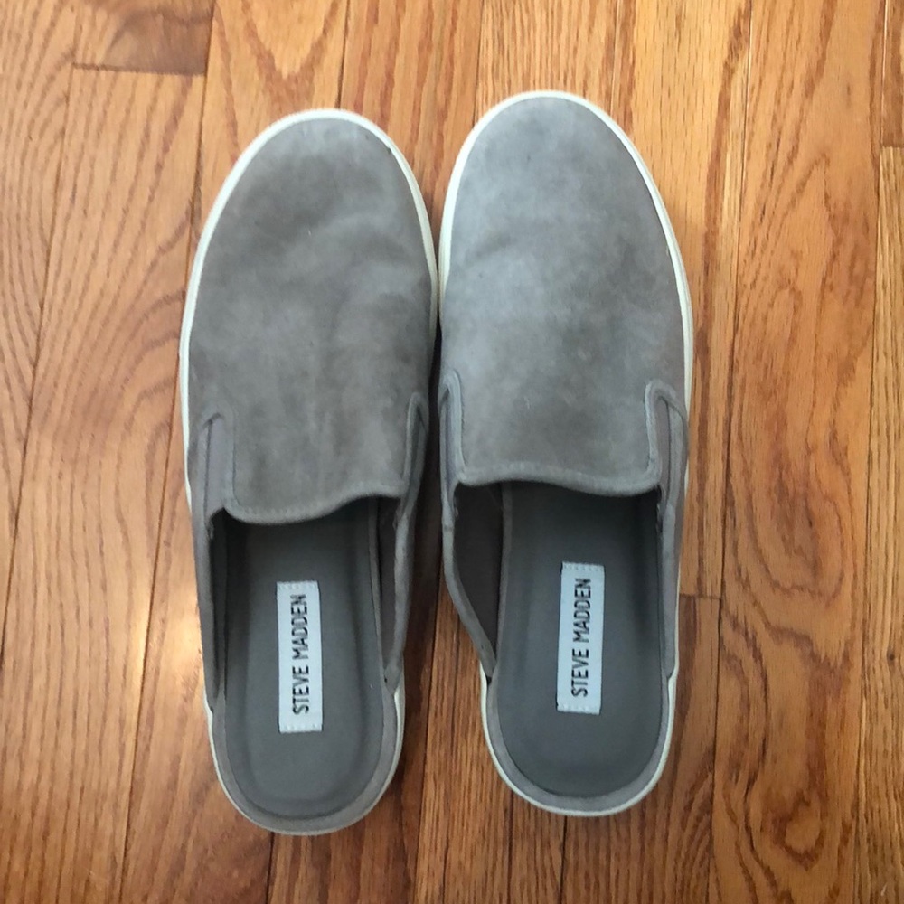 Grey Steve Madden Slide ons